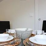 Designer Duplex In The Center *