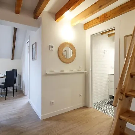 Apartmán Designer Duplex In The Center *